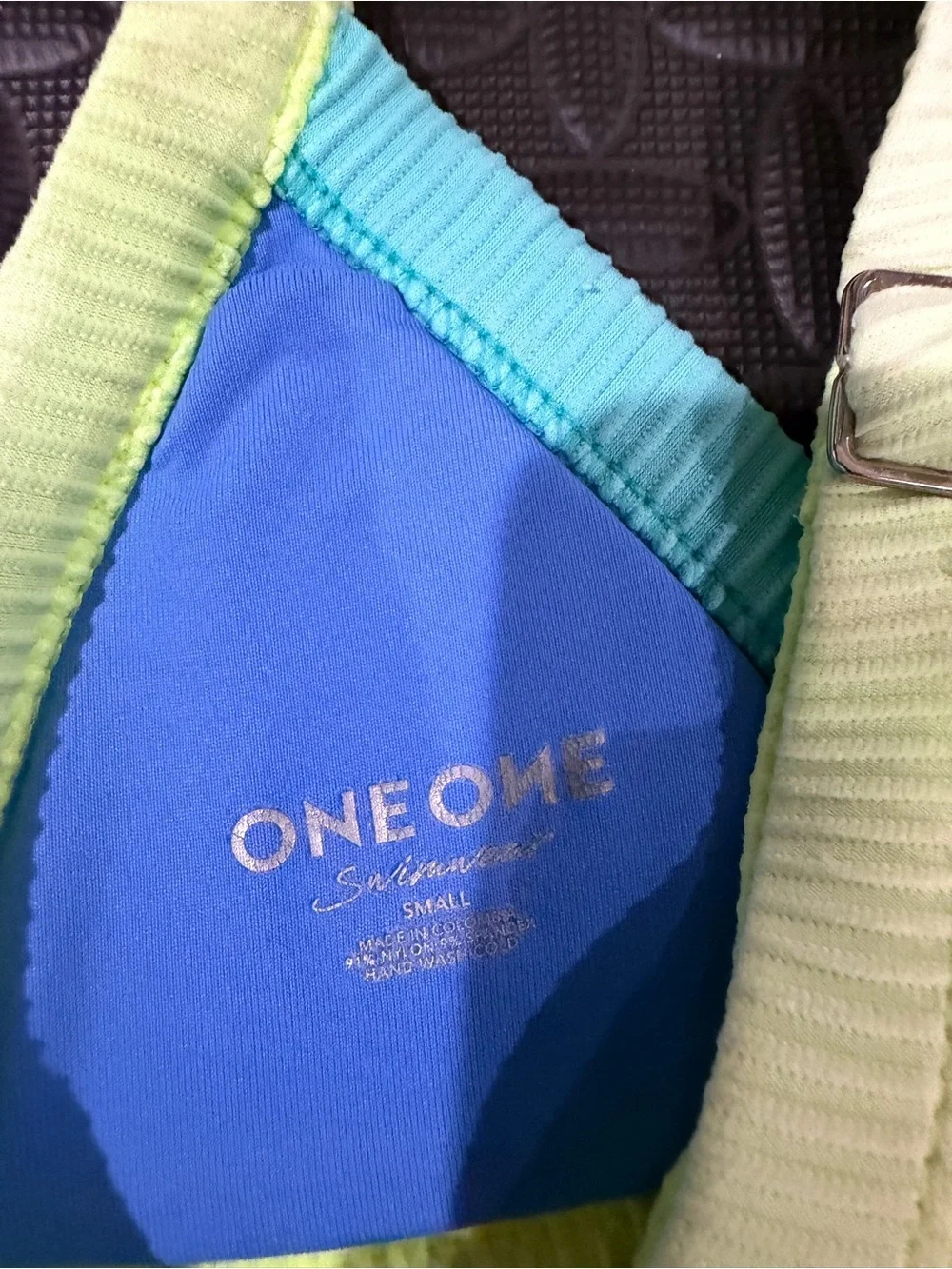 Oneone swim top